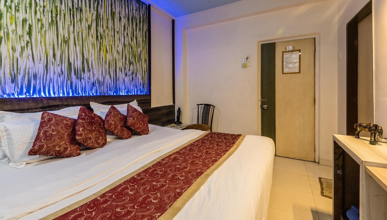 Hotel Panchratna Panvel Buitenkant foto