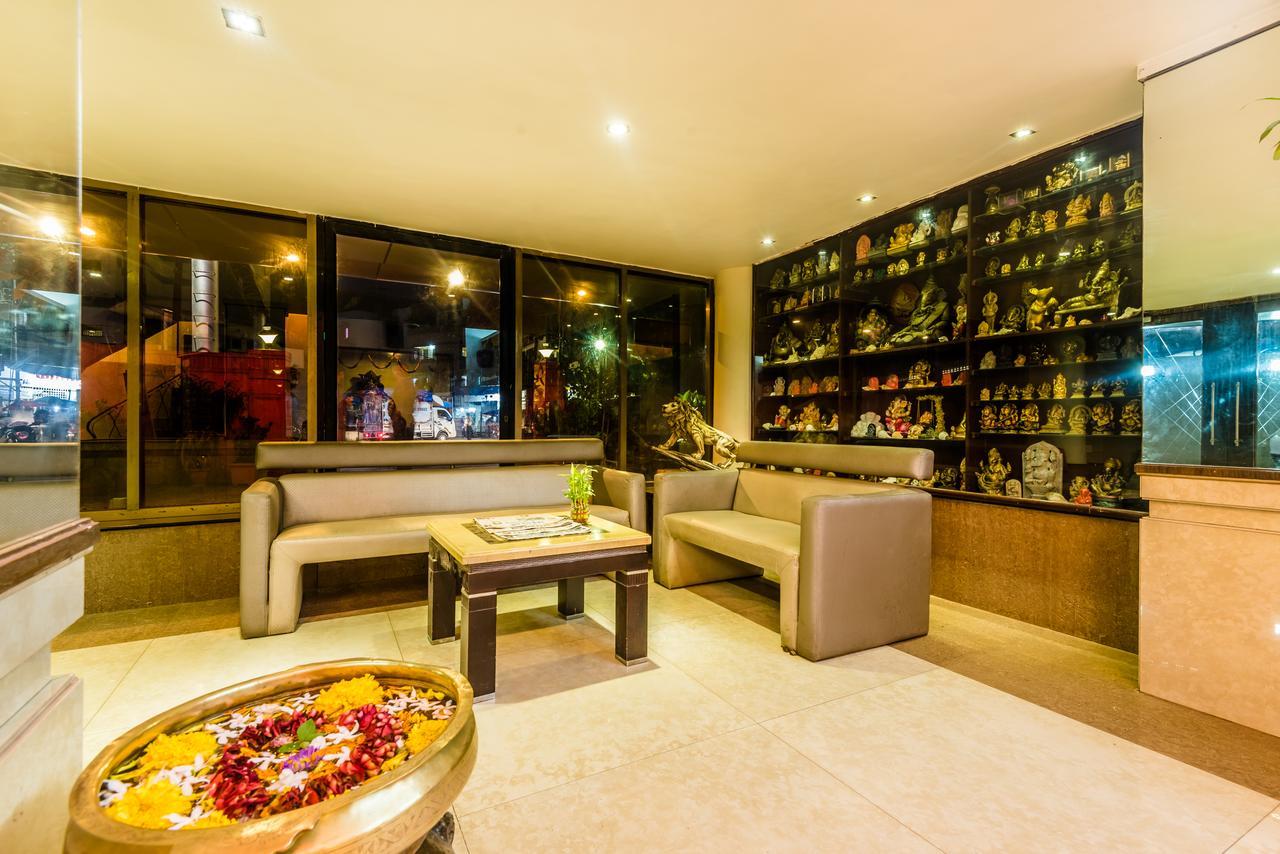 Hotel Panchratna Panvel Buitenkant foto