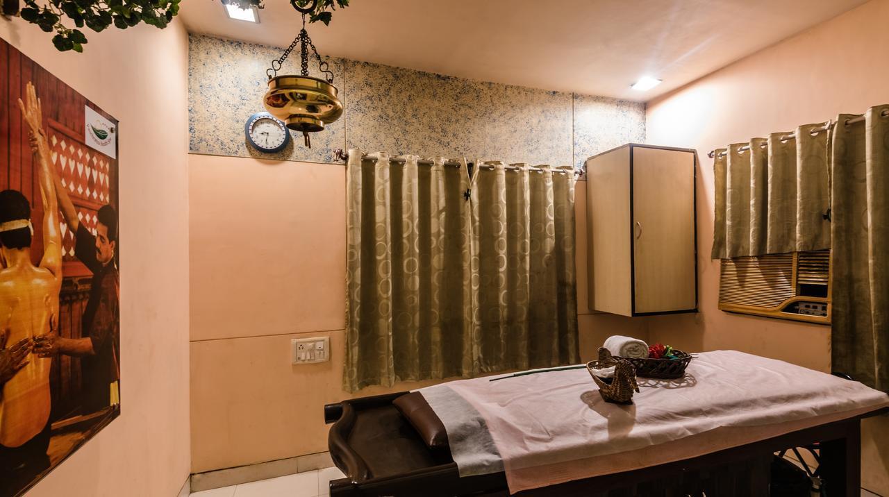 Hotel Panchratna Panvel Buitenkant foto