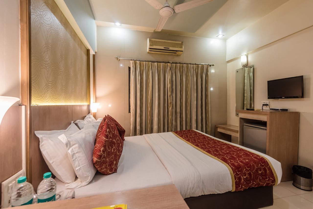 Hotel Panchratna Panvel Buitenkant foto