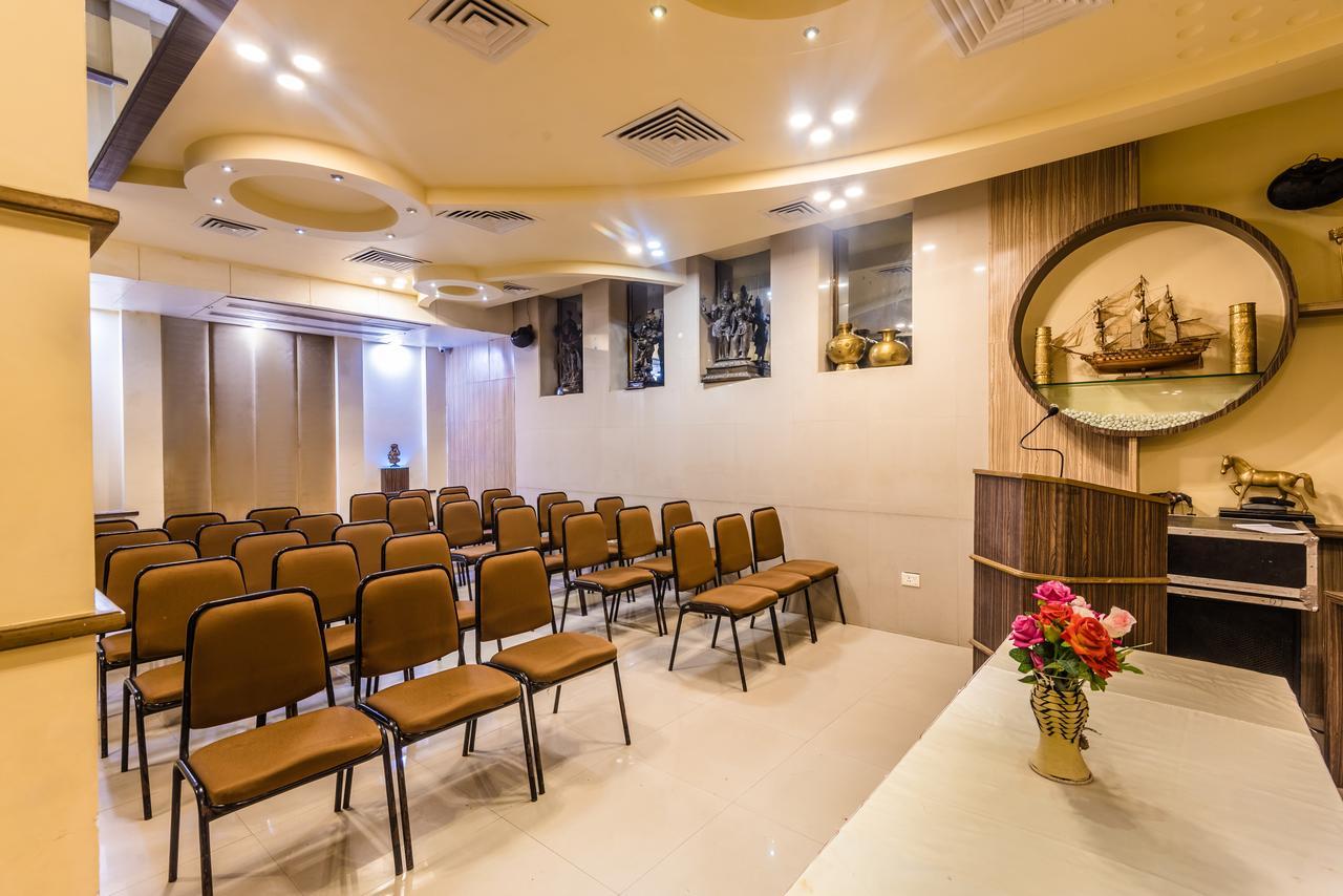 Hotel Panchratna Panvel Buitenkant foto