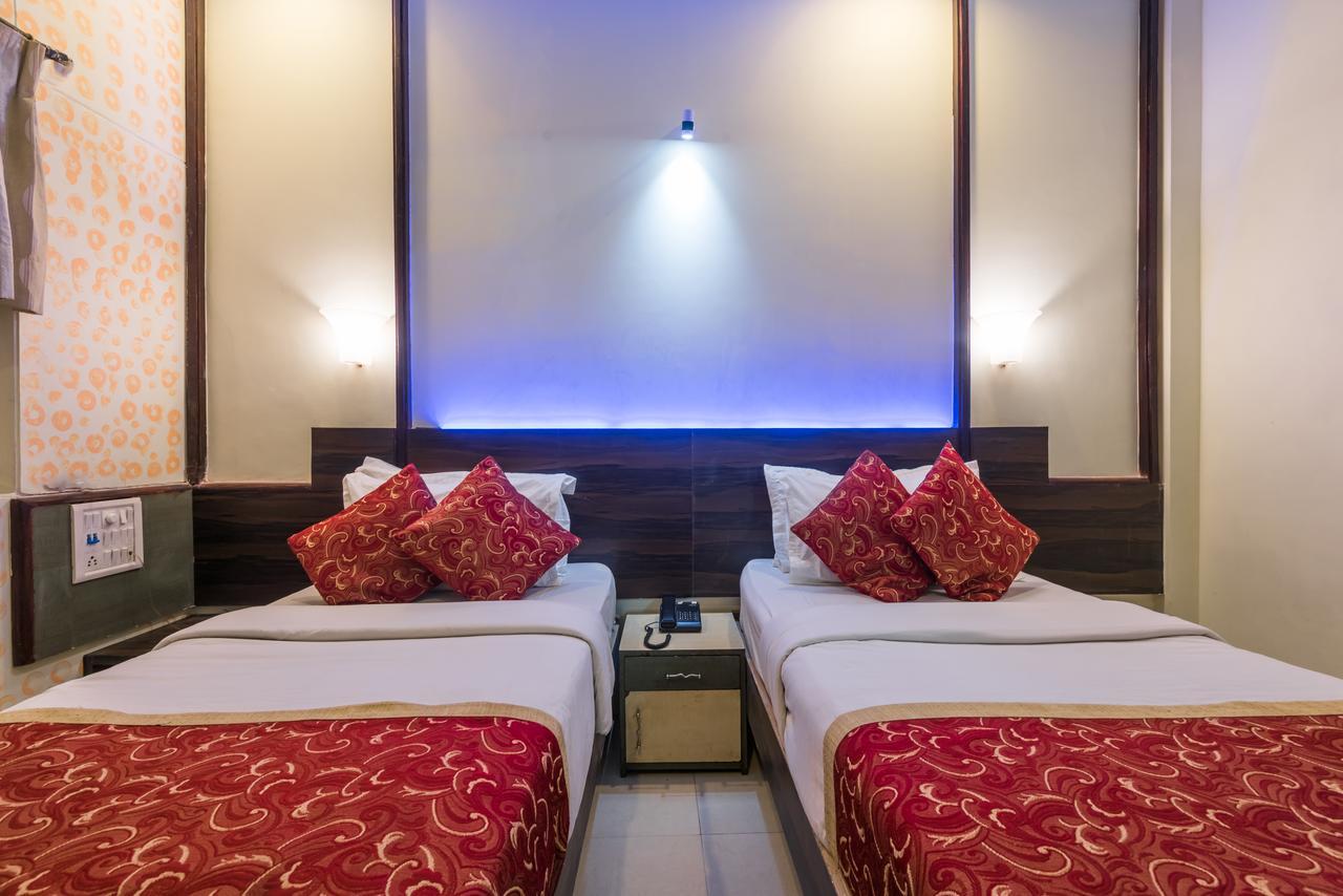 Hotel Panchratna Panvel Buitenkant foto