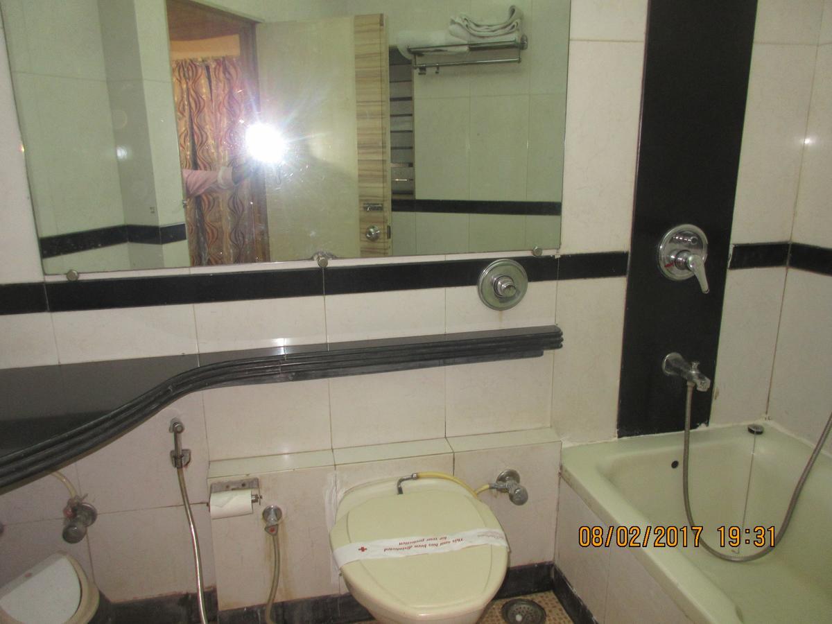 Hotel Panchratna Panvel Buitenkant foto